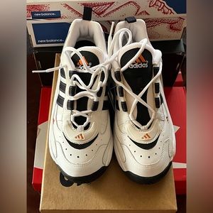 1999 Vintage Adidas Shoes Size 9